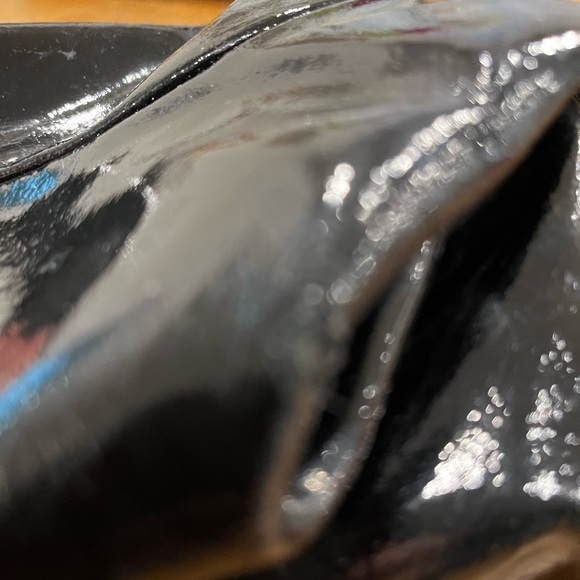 Dooney Bourke Black Patent Handbag - Picture 5 of 12